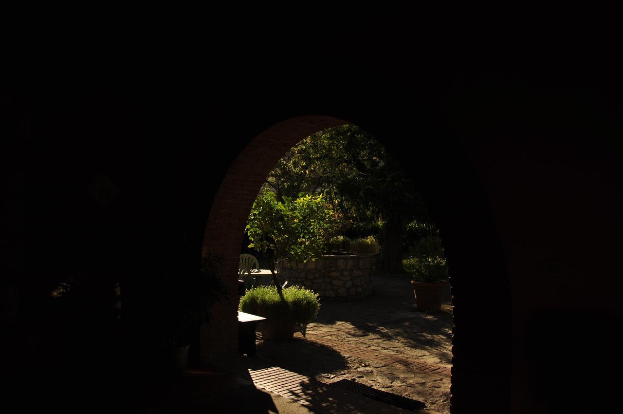 La Caveja Hotel Pietravairano Kültér fotó